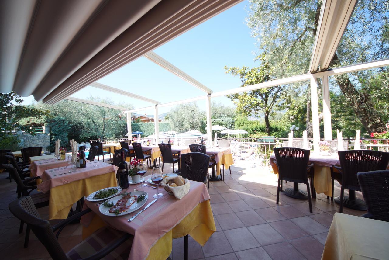 Hotel Alpi Malcesine Exterior photo